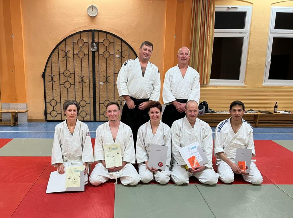 Chemnitzer und Feilitzscher Aikidoka zur Prüfung in Feilitzsch